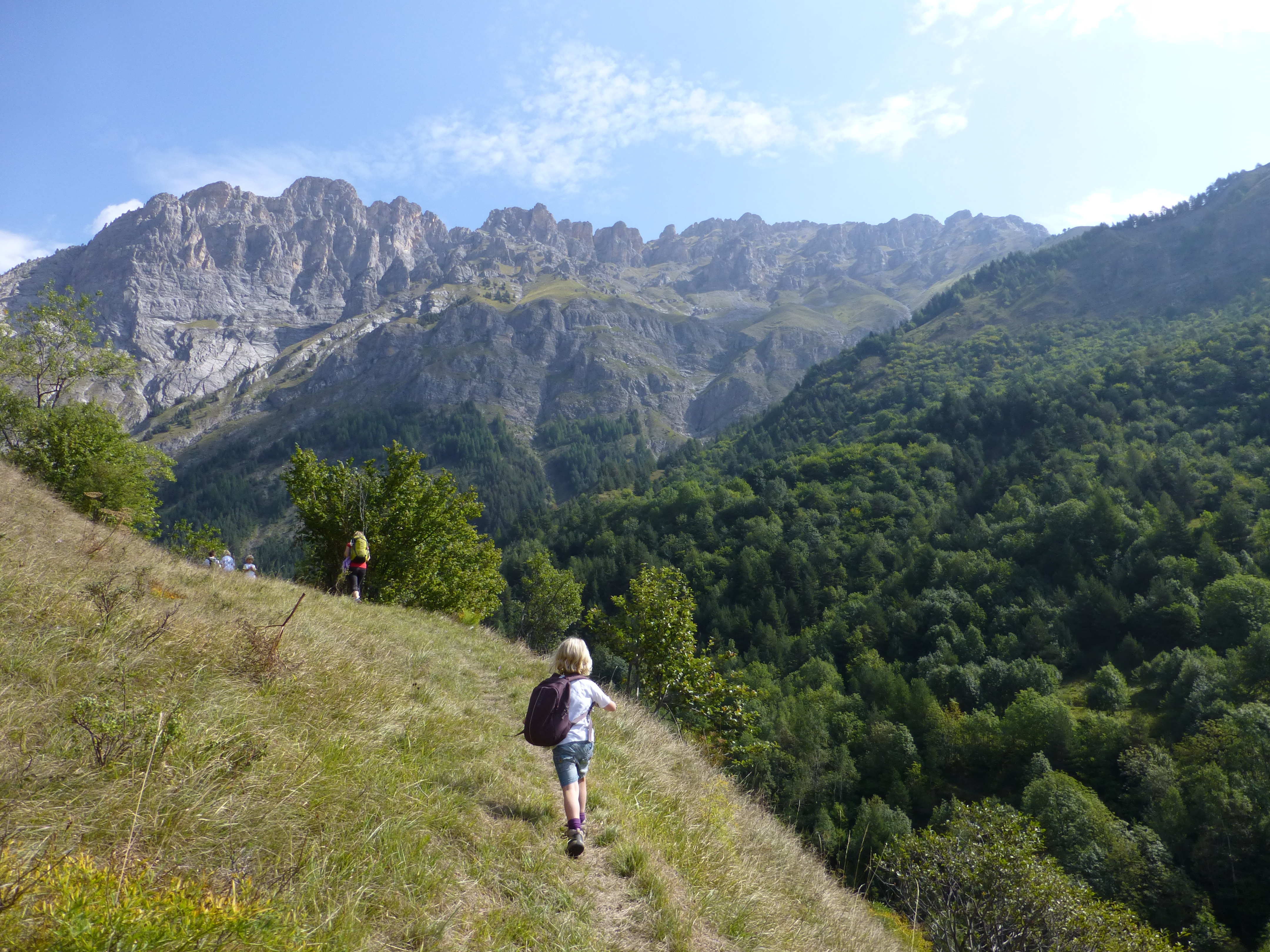 Albergo della Pace a Sambuco |  Il sentiero delle nove borgate