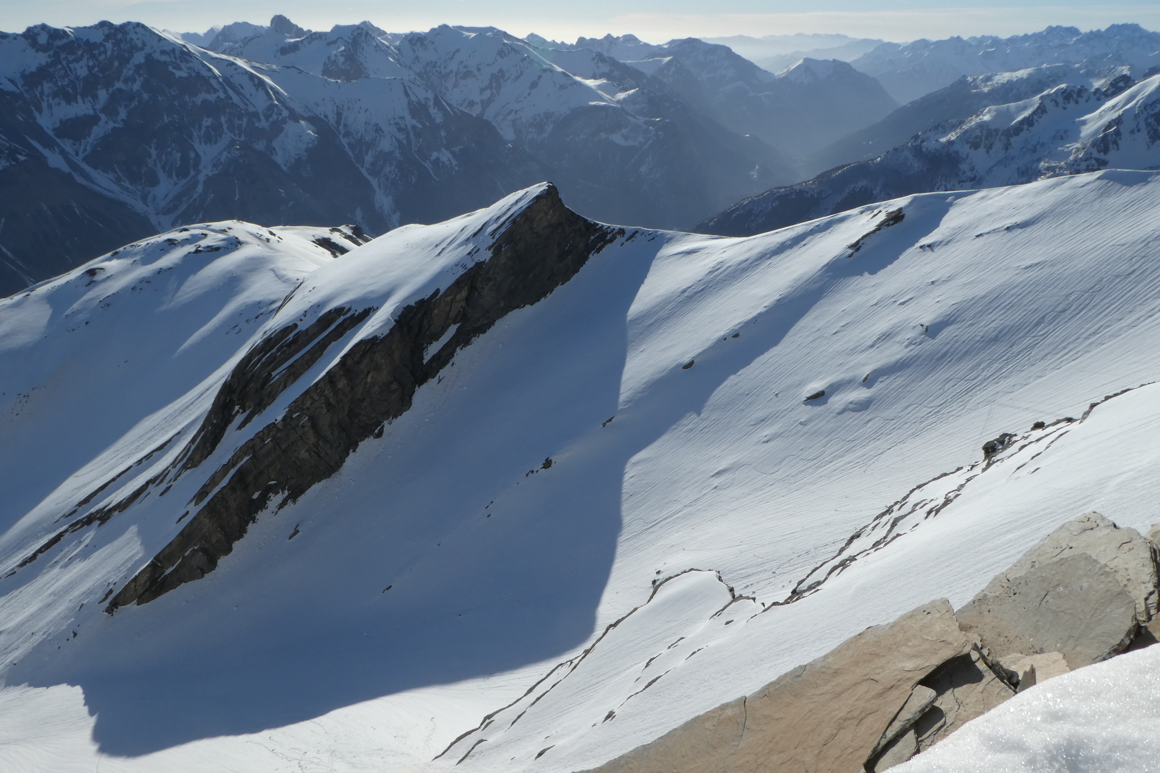 Albergo della Pace a Sambuco |  Cima delle Lose m 2.812